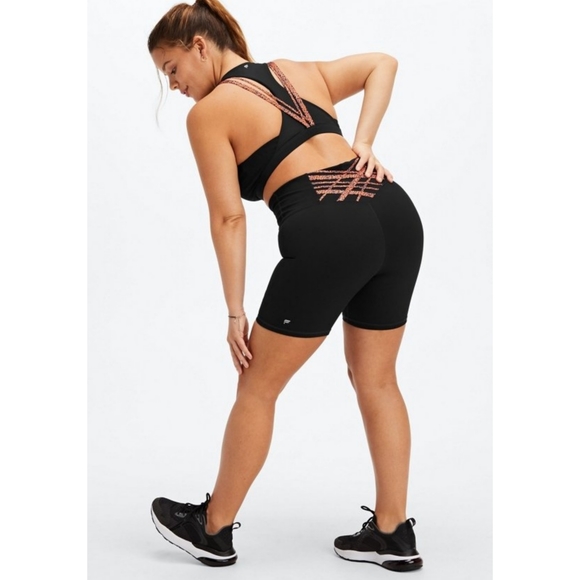 Meridian 2-Piece Outfit Fabletics Exclusive Size L (both bra & shorts) - Picture 4 of 16